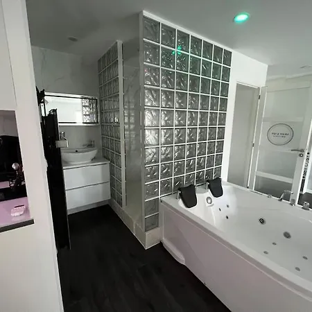 Night And Loft Balneotherapie Double Wifi Appartement Metz